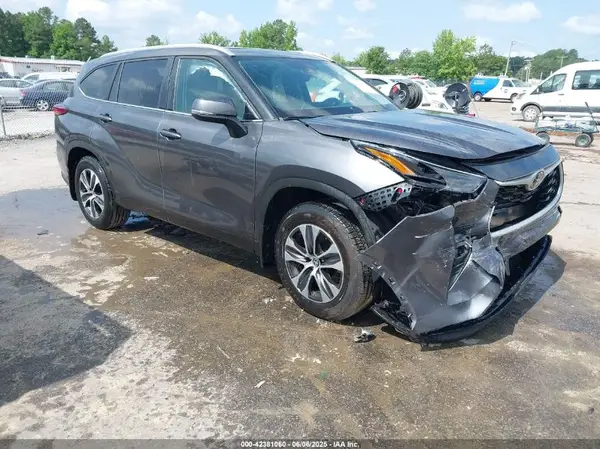 5TDKDRBH5PS013127 2023 TOYOTA HIGHLANDER - Image 1