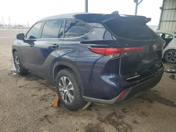 5TDKDRBH5PS019624 2023 TOYOTA HIGHLANDER - Image 2