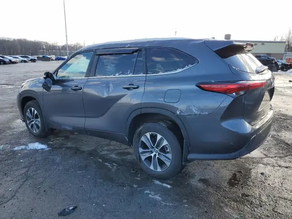 5TDKDRBH5PS020532 2023 TOYOTA HIGHLANDER - Image 2
