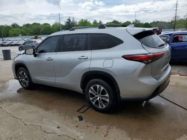 5TDKDRBH5PS022426 2023 TOYOTA HIGHLANDER - Image 2
