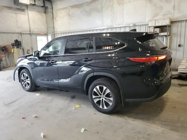5TDKDRBH5PS022667 2023 TOYOTA HIGHLANDER - Image 2