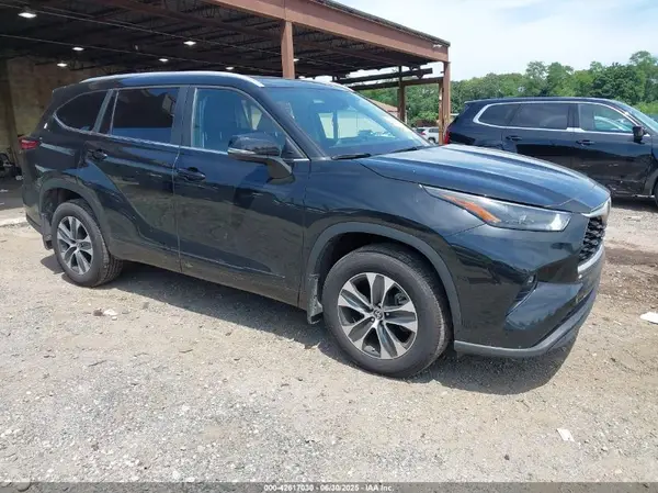 5TDKDRBH5PS028212 2023 TOYOTA HIGHLANDER - Image 1