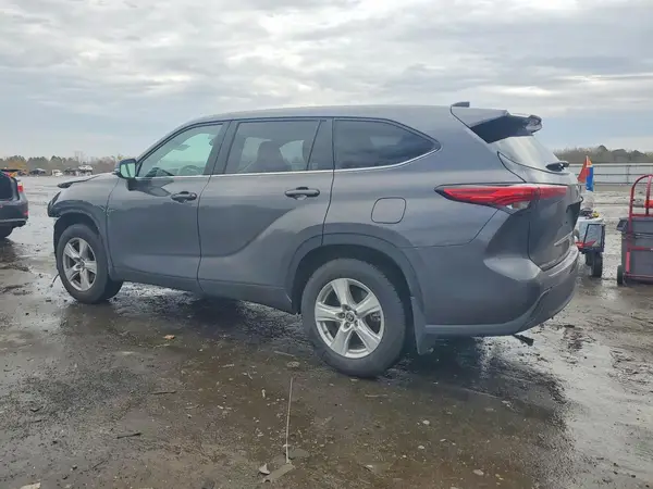 5TDKDRBH5PS035872 2023 TOYOTA HIGHLANDER - Image 2