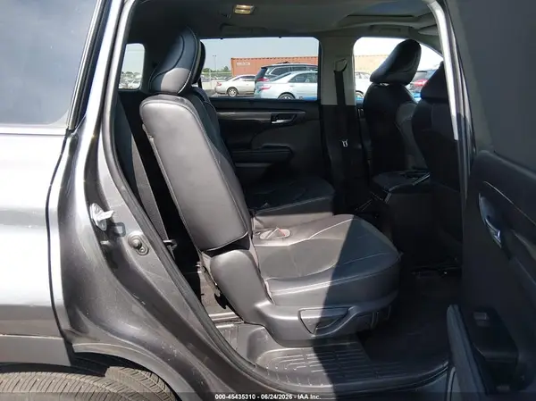 5TDKDRBH5PS036651 2023 TOYOTA HIGHLANDER - Image 8