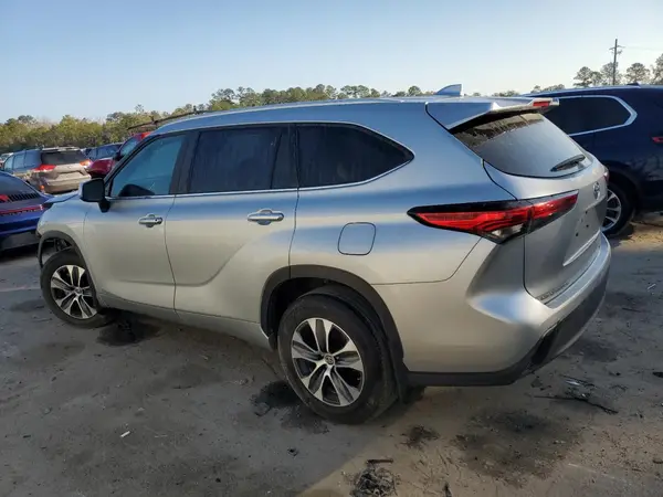 5TDKDRBH5PS503342 2023 TOYOTA HIGHLANDER - Image 2