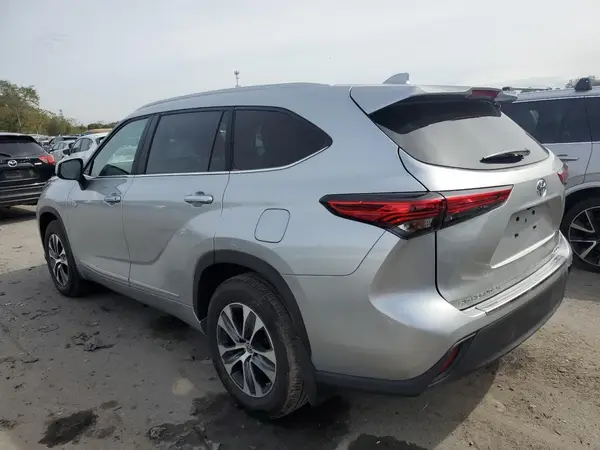5TDKDRBH5PS505382 2023 TOYOTA HIGHLANDER - Image 2