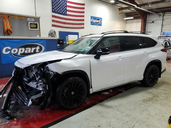 5TDKDRBH5PS512686 2023 TOYOTA HIGHLANDER - Image 1