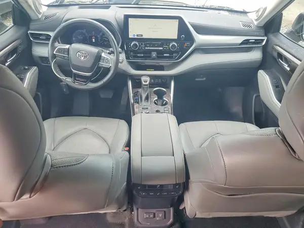 5TDKDRBH5PS513093 2023 TOYOTA HIGHLANDER - Image 8