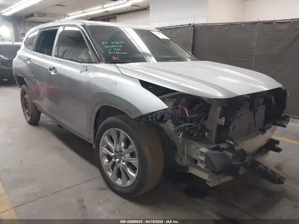 5TDKDRBH5PS519850 2023 TOYOTA HIGHLANDER - Image 1