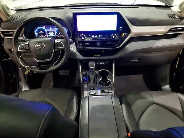 5TDKDRBH5RS529538 2024 TOYOTA HIGHLANDER - Image 8