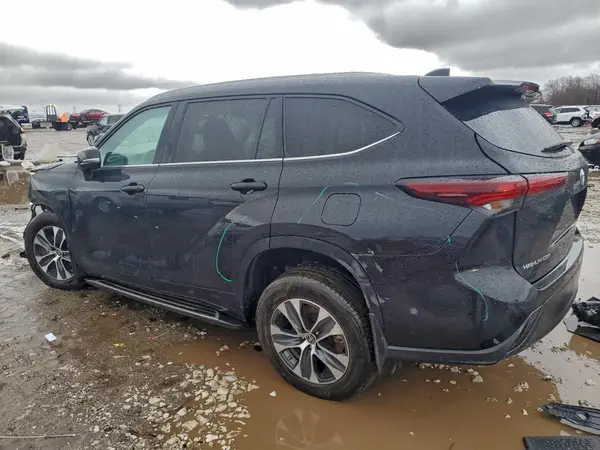 5TDKDRBH5RS529653 2024 TOYOTA HIGHLANDER - Image 2