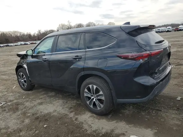 5TDKDRBH5RS534559 2024 TOYOTA HIGHLANDER - Image 2