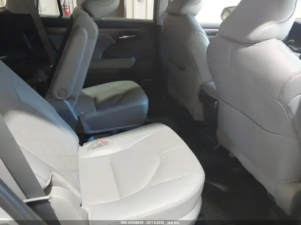 5TDKDRBH5RS535419 2024 TOYOTA HIGHLANDER - Image 8