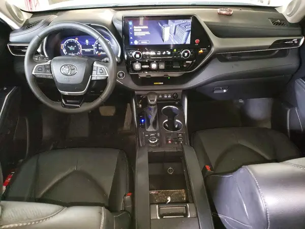 5TDKDRBH5RS537607 2024 TOYOTA HIGHLANDER - Image 8