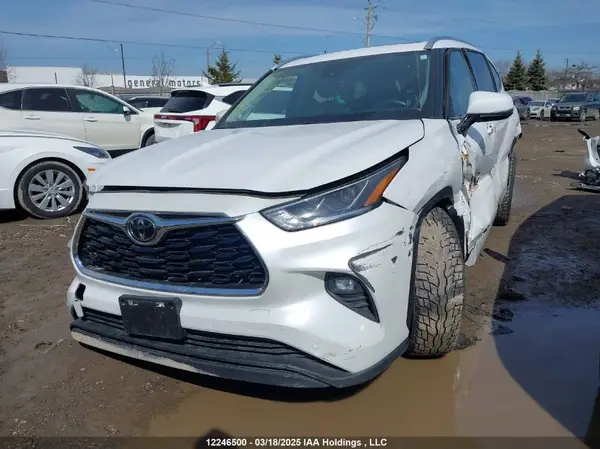 5TDKDRBH5RS544119 2024 TOYOTA HIGHLANDER - Image 2