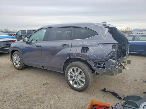 5TDKDRBH5RS557209 2024 TOYOTA HIGHLANDER - Image 2