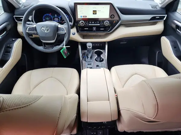 5TDKDRBH5RS559770 2024 TOYOTA HIGHLANDER - Image 8