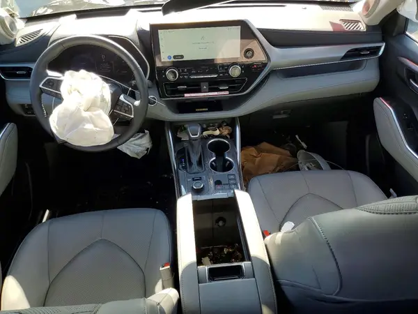 5TDKDRBH5SS580964 2025 TOYOTA HIGHLANDER - Image 8