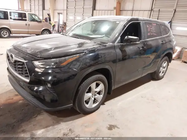 5TDKDRBH5SS580978 2025 TOYOTA HIGHLANDER - Image 2