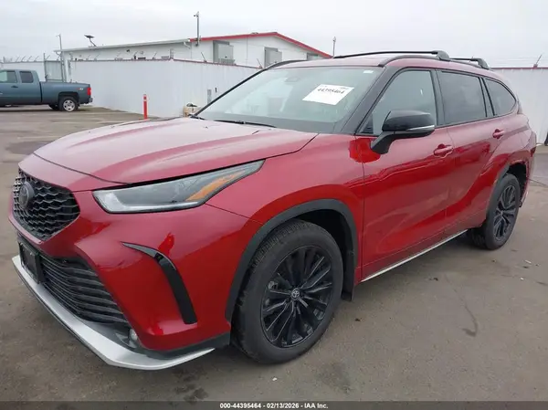 5TDKDRBH5SS591575 2025 TOYOTA HIGHLANDER - Image 2