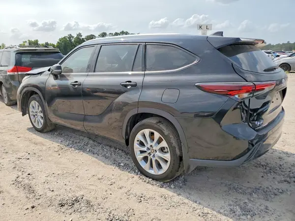 5TDKDRBH5TS59741X 2026 TOYOTA HIGHLANDER - Image 2