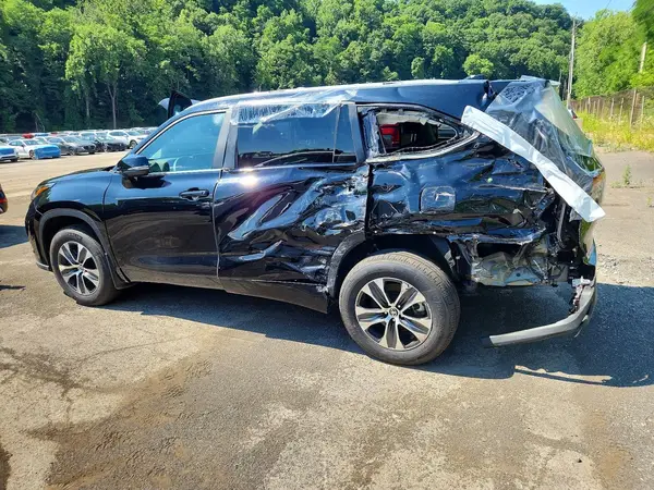 5TDKDRBH5TS604200 2026 TOYOTA HIGHLANDER - Image 2