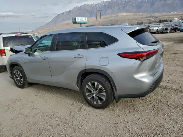 5TDKDRBH6PS000452 2023 TOYOTA HIGHLANDER - Image 2