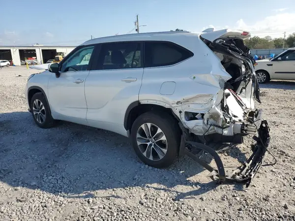 5TDKDRBH6PS000791 2023 TOYOTA HIGHLANDER - Image 2