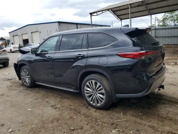 5TDKDRBH6PS005957 2023 TOYOTA HIGHLANDER - Image 2