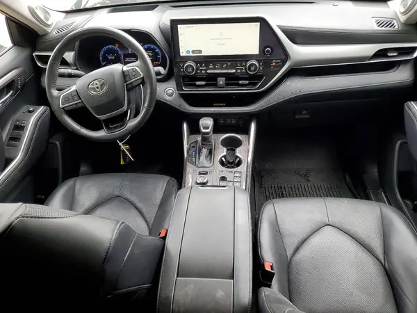 5TDKDRBH6PS005957 2023 TOYOTA HIGHLANDER - Image 8