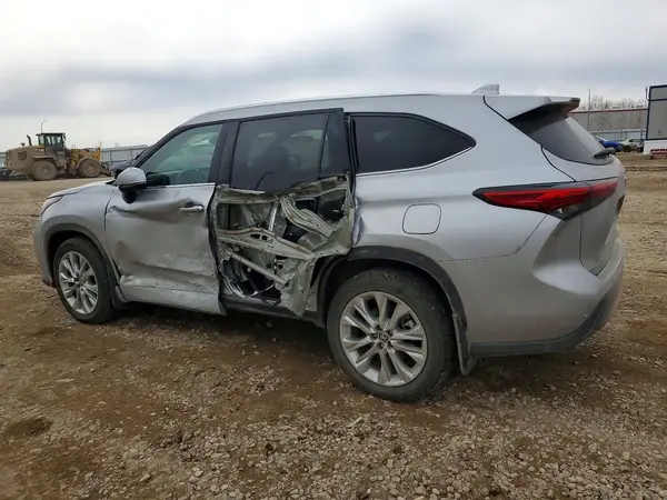 5TDKDRBH6PS011645 2023 TOYOTA HIGHLANDER - Image 2