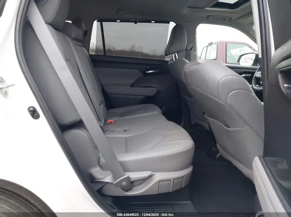 5TDKDRBH6PS012911 2023 TOYOTA HIGHLANDER - Image 8