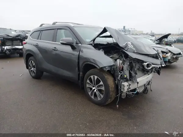 5TDKDRBH6PS013654 2023 TOYOTA HIGHLANDER - Image 1