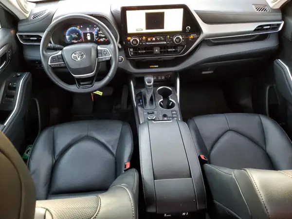 5TDKDRBH6PS017106 2023 TOYOTA HIGHLANDER - Image 8