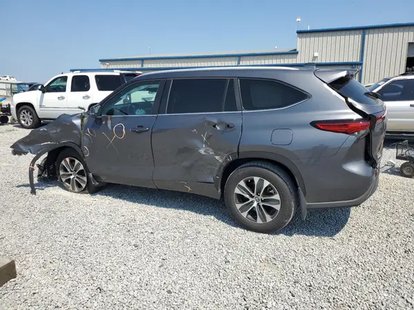 5TDKDRBH6PS023116 2023 TOYOTA HIGHLANDER - Image 2