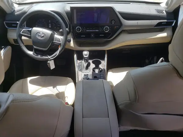 5TDKDRBH6PS023620 2023 TOYOTA HIGHLANDER - Image 8