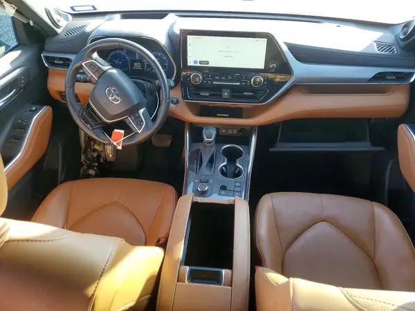 5TDKDRBH6PS025979 2023 TOYOTA HIGHLANDER - Image 8