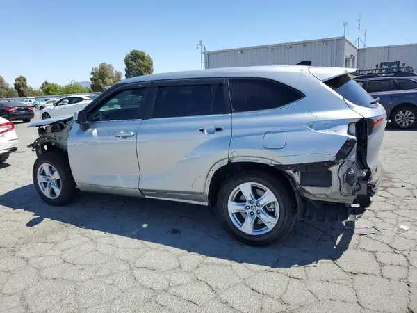 5TDKDRBH6PS026291 2023 TOYOTA HIGHLANDER - Image 2