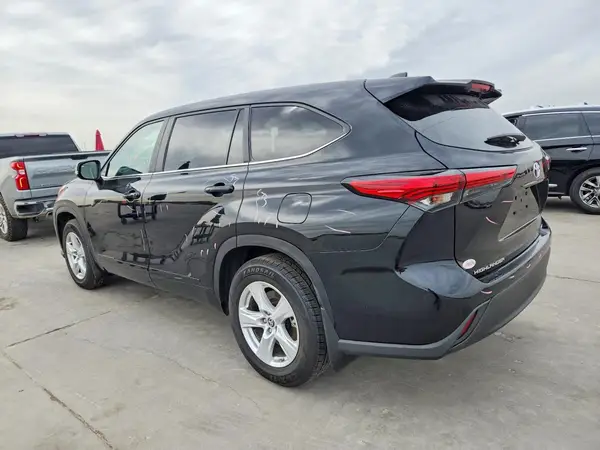 5TDKDRBH6PS033421 2023 TOYOTA HIGHLANDER - Image 2