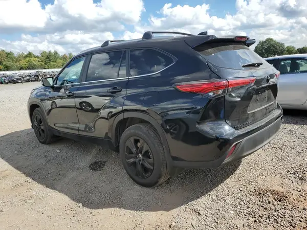 5TDKDRBH6PS035394 2023 TOYOTA HIGHLANDER - Image 2