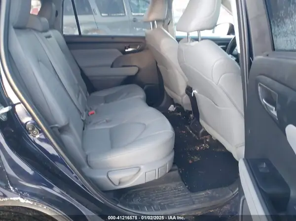 5TDKDRBH6PS037808 2023 TOYOTA HIGHLANDER - Image 8