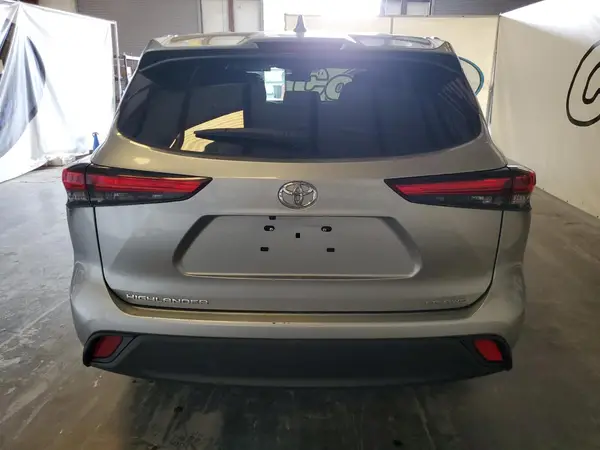 2023 TOYOTA HIGHLANDER auction photo 6