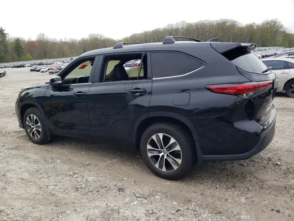 5TDKDRBH6PS041762 2023 TOYOTA HIGHLANDER - Image 2