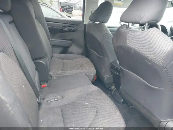 5TDKDRBH6PS043799 2023 TOYOTA HIGHLANDER - Image 8