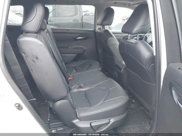 5TDKDRBH6PS044984 2023 TOYOTA HIGHLANDER - Image 8