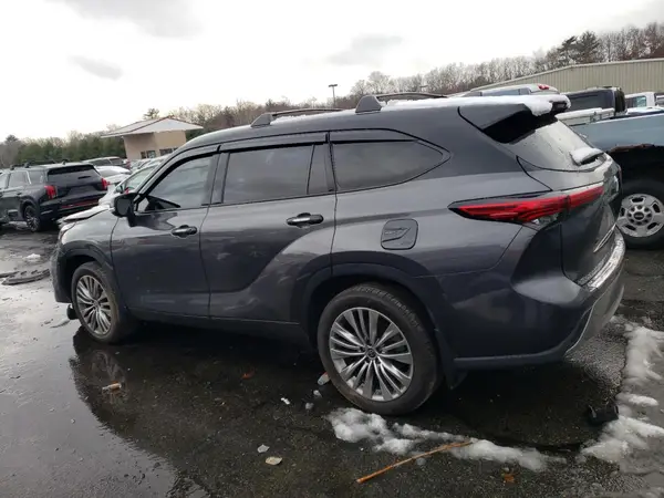 5TDKDRBH6PS507304 2023 TOYOTA HIGHLANDER - Image 2