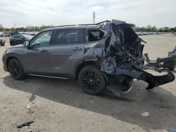 5TDKDRBH6PS509182 2023 TOYOTA HIGHLANDER - Image 2