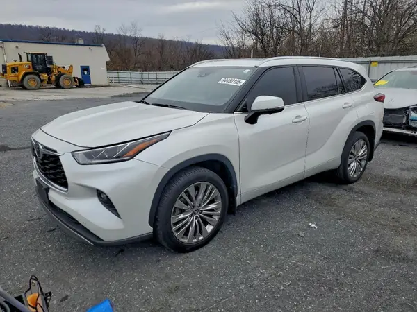5TDKDRBH6PS516195 2023 TOYOTA HIGHLANDER - Image 1
