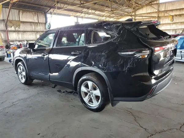 5TDKDRBH6RS529595 2024 TOYOTA HIGHLANDER - Image 2