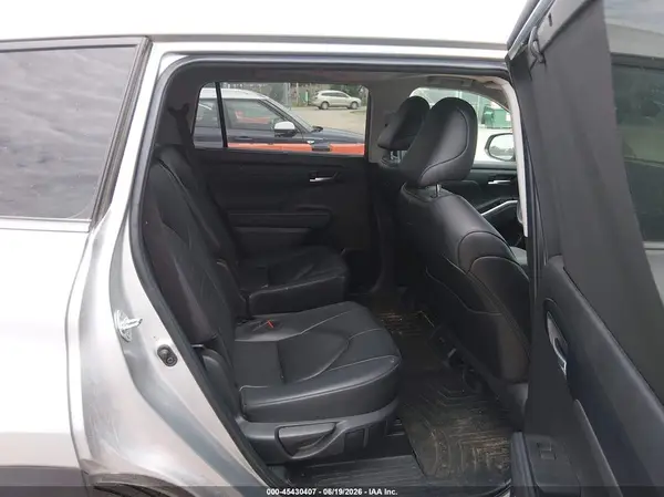 5TDKDRBH6RS531766 2024 TOYOTA HIGHLANDER - Image 8